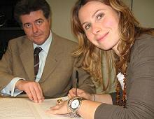 Maria Elena Manzini firma la costituzione della Compagnia