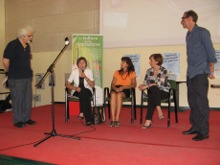 iuana sassi, alessandra fabbri, rossella soncino sul palco