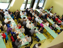 panoramica di una mensa scolastica 