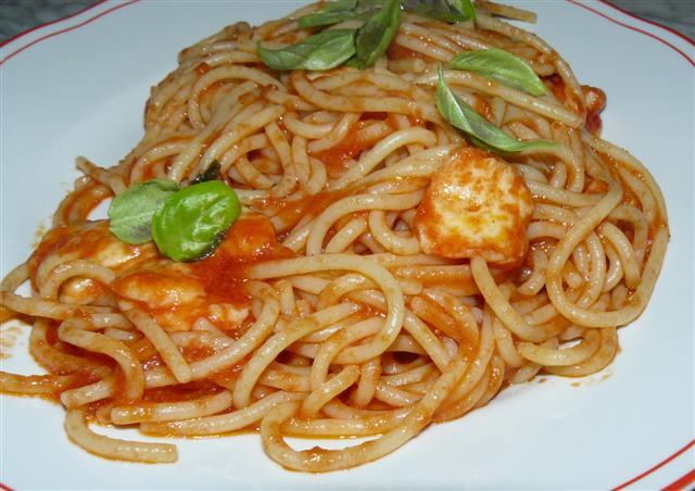 spaghetti al pomodoro