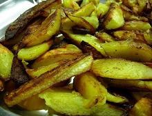 piatto di patate arrosto