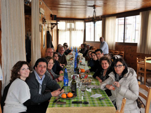 tavolata al ristorante garella