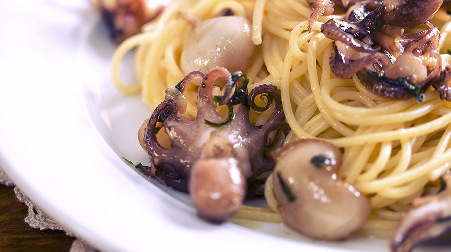 linguine alle seppie e verdure