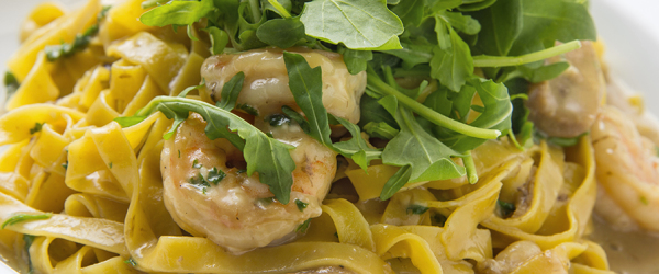 fettuccine-con-gambero-rosa-e-schiumetta-di-rucola