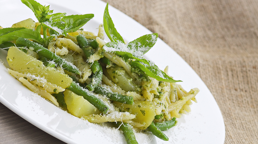 trofie-con-asparagi-e-uovo-sbattuto