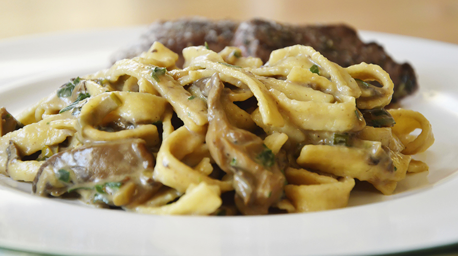 tagliatelle-ai-funghi-secchi