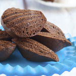 madeleines-al-cioccolato-e-granella-di-nocciola