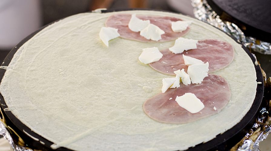 crespelle-al-prosciutto-cotto-e-mozzarella