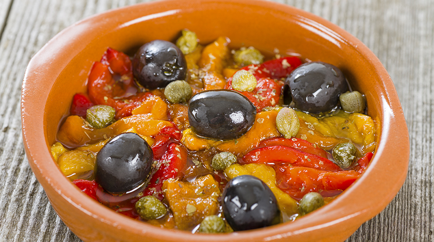 ricetta-peperoni-con-capperi-e-olive