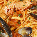 spaghetti-cotti-in-padella-con-il-pesce