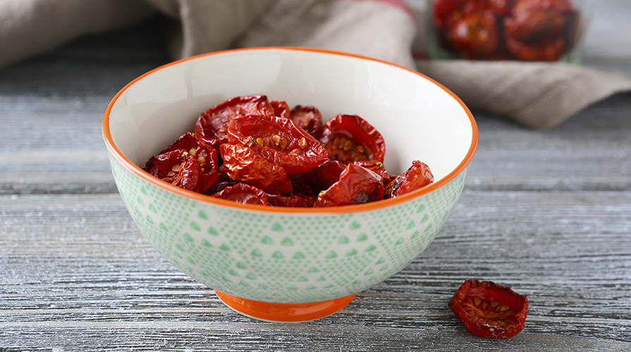 rigatoni-con-pesto-di-pomodori-secchi