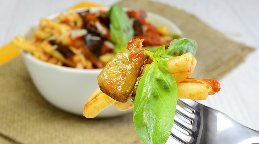 pasta-melanzane-e-acciughe