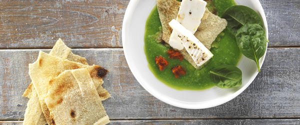 Schiacciata di pane guttiau con Primosale e Hummus di Piselli