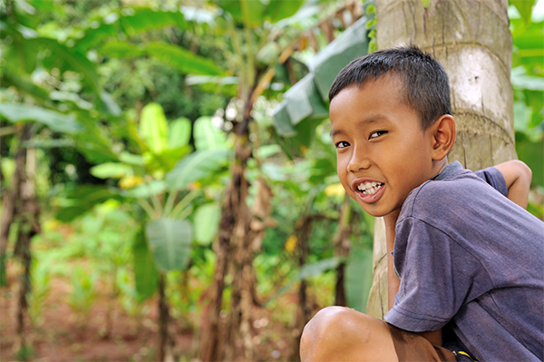 Bambino indonesiano