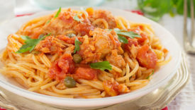 spaghetti alla bolognese al tonno