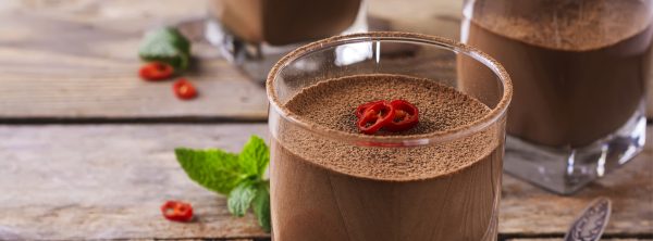 mousse di cioccolato al peperoncino