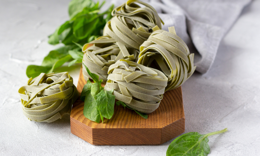 ricetta tagliatelle spinaci