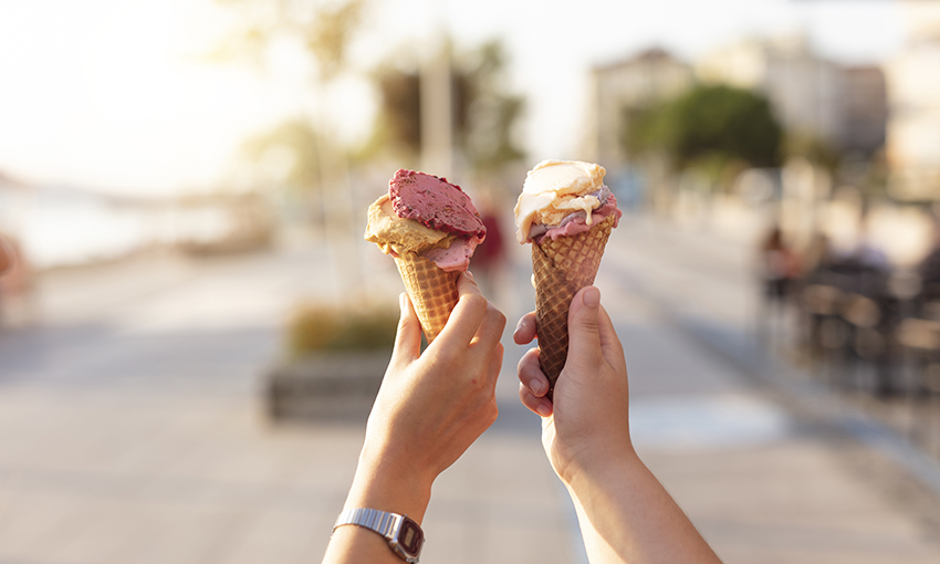 Mani con coni gelato