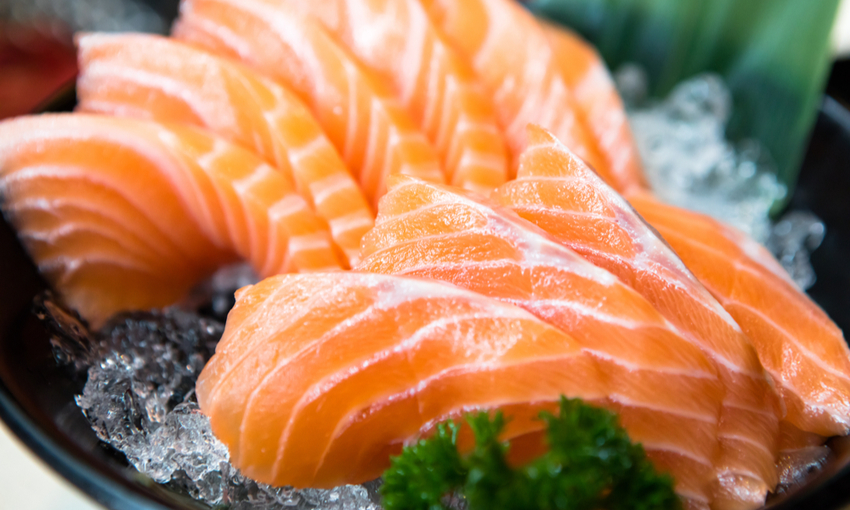 Sashimi salmone