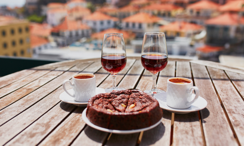 Caffè e dolce tipico Porto