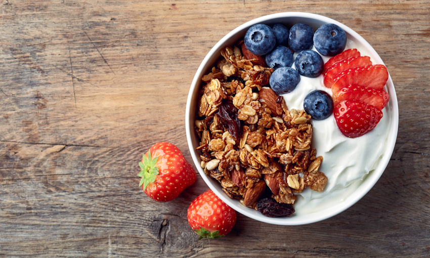 Fare colazione con lo yogurt greco: 6 idee gustose