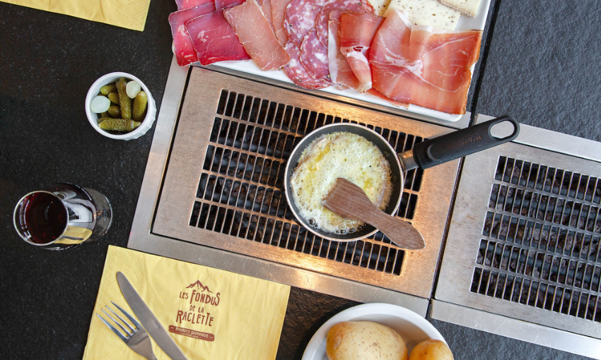 Raclette: origini, ricetta ed ingredienti per rifarla in casa