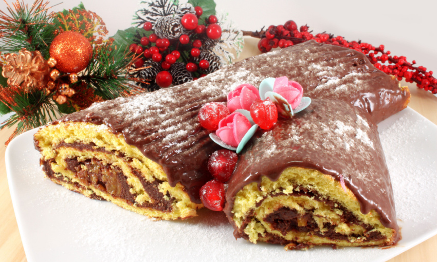 tronchetto di pandoro al cioccolato per il menù della befana