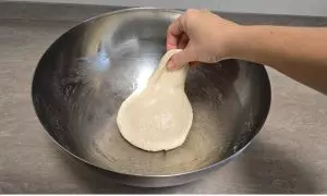 lavorazione per fare le pieghe di rinforzo