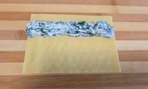 ripieno cannelloni su pasta sfoglia