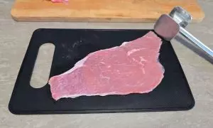 fettina di carne con batticarne