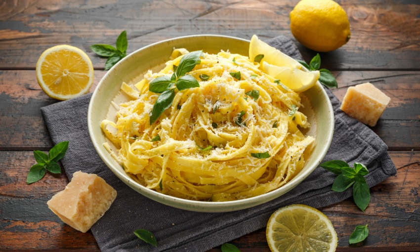 Tagliolini al limone e parmigiano