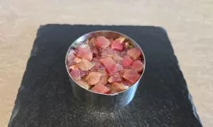 tonno a dadini nel coppapasta