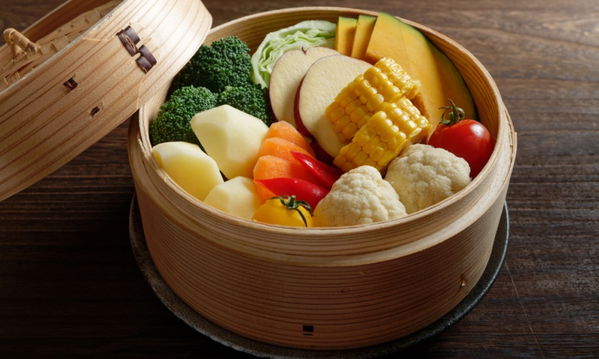 verdure vapore nel bamboo