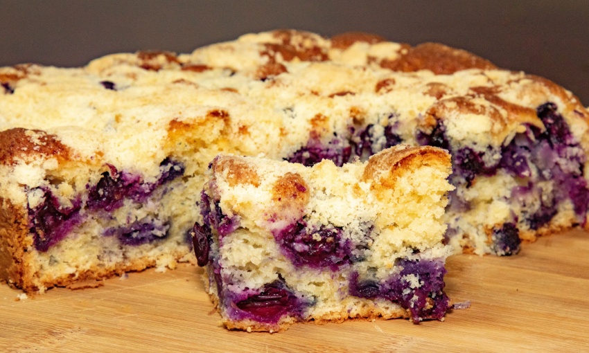 torta con uva fragola