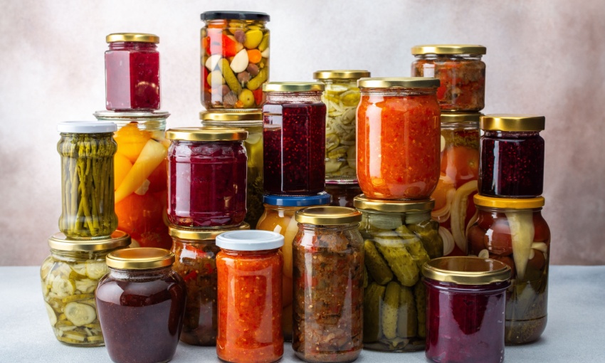 barattoli di conserve