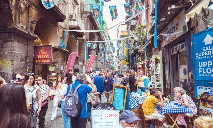 napoli, quartieri spagnoli
