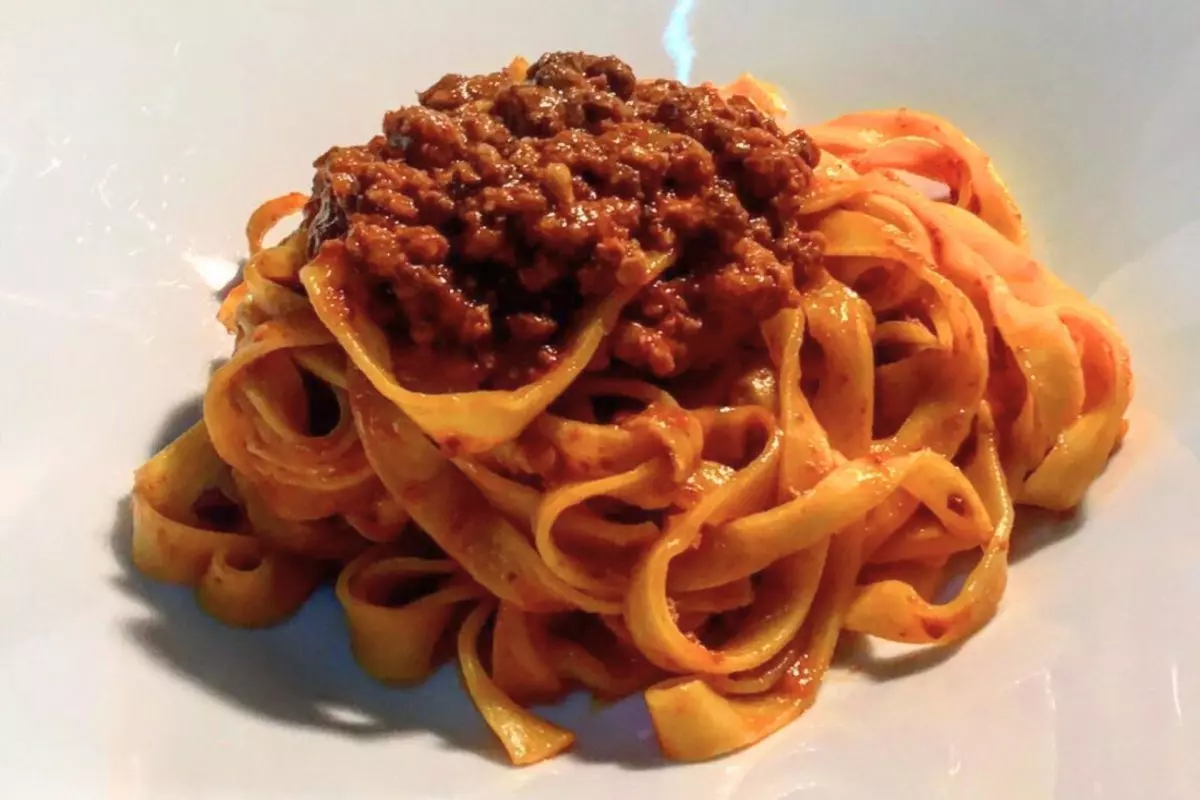 tagliatelle al ragù bolognese