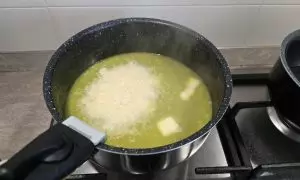 burro e formaggio per la mantecatura