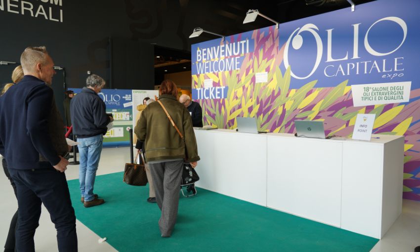 Ingresso di Olio Capitale Expo a Trieste