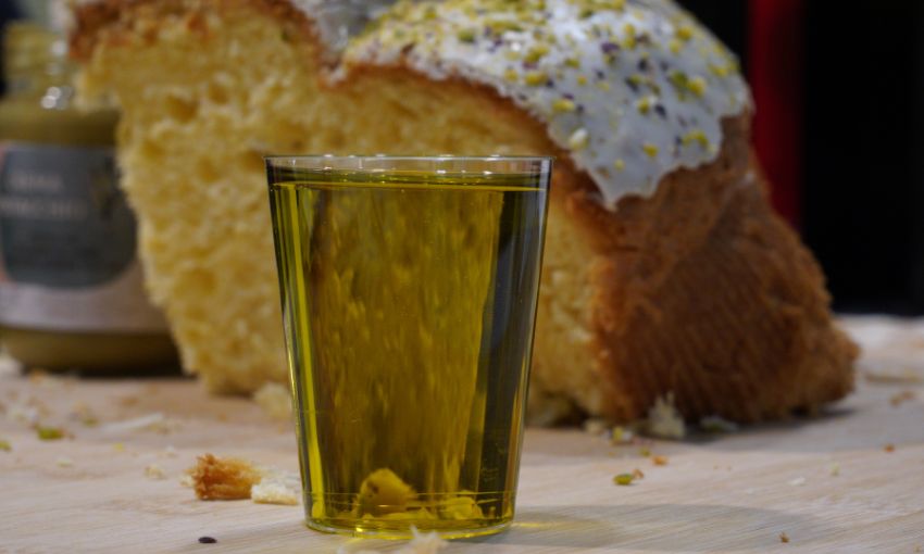 bicchiere di olio evo