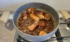 salsa di soia e zucchero di canna