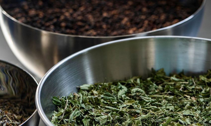 ingredienti di Feral Drinks