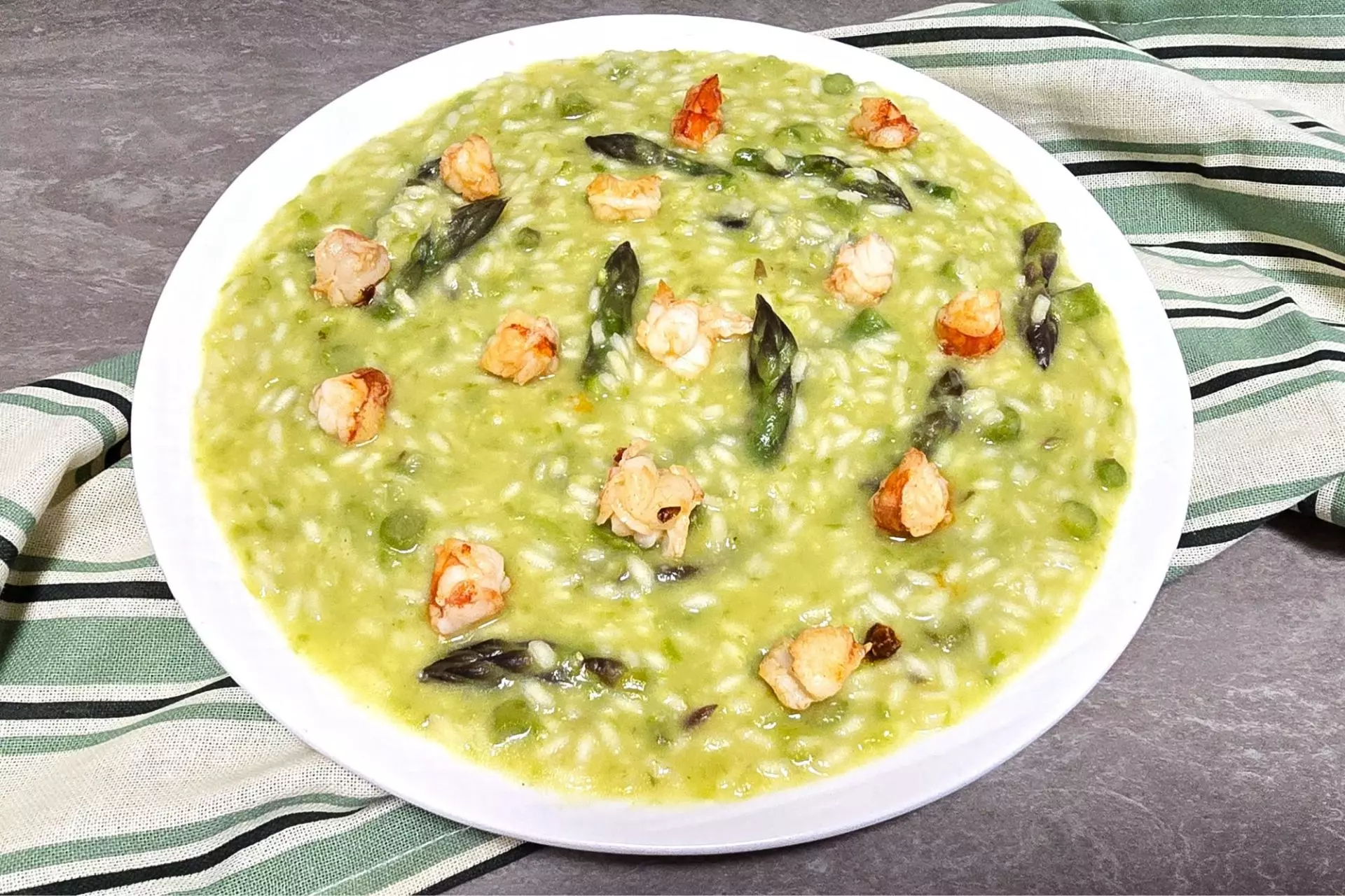 risotto con gamberi e asparagi