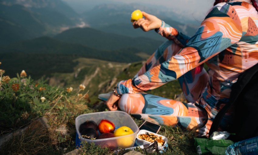 frutta fresca come spuntino durante il trekking