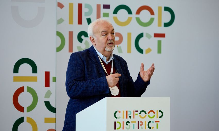 Professor Gabriele Canali