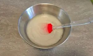 riso sciacquato in acqua fredda
