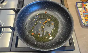 olio evo e peperoncino