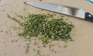 erbe aromatiche tritate