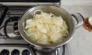 cipolle in pentola