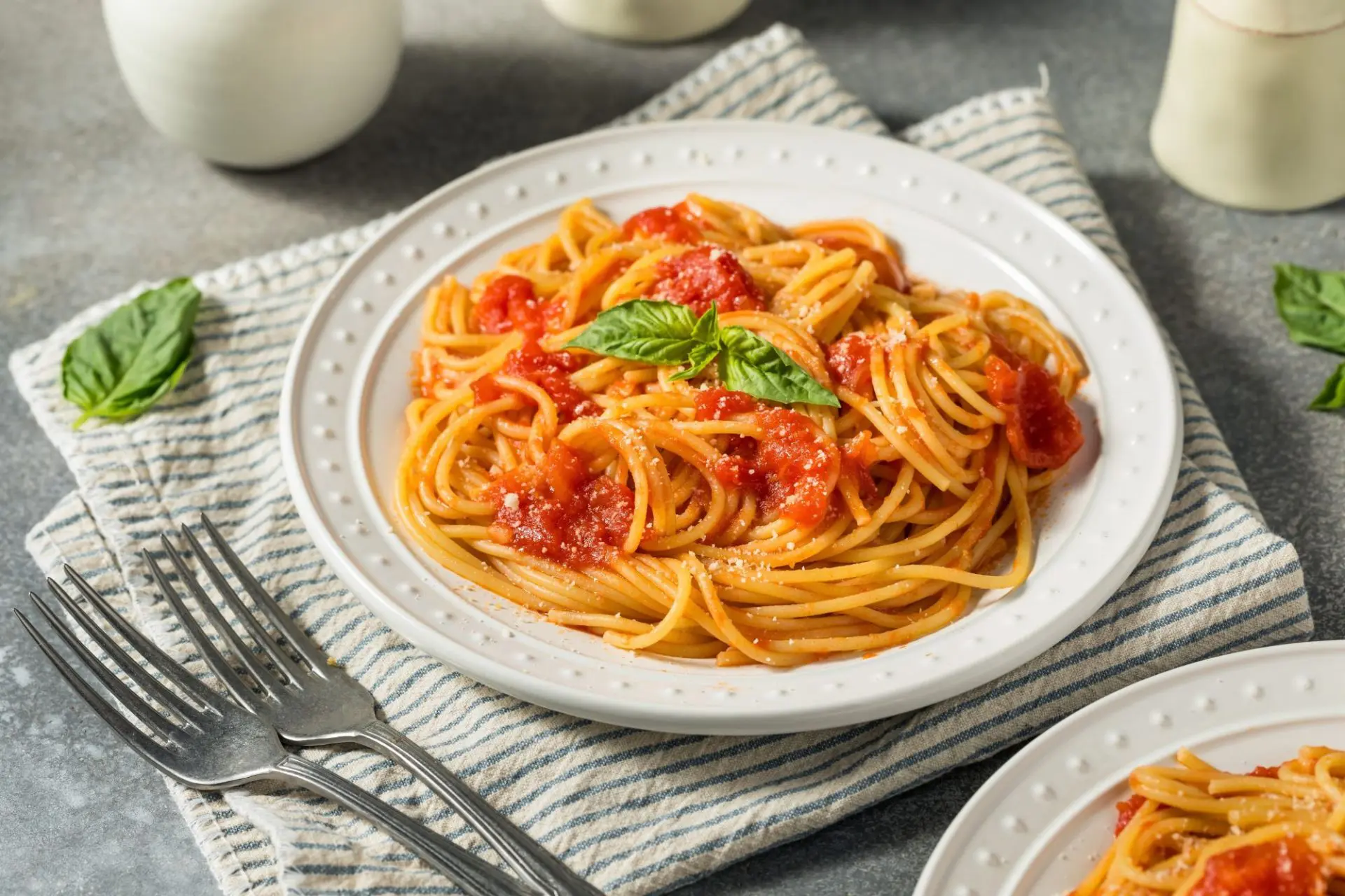 spaghetti al pomodoro